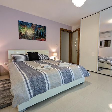 Sweetholidays Malta Sliema Exterior foto