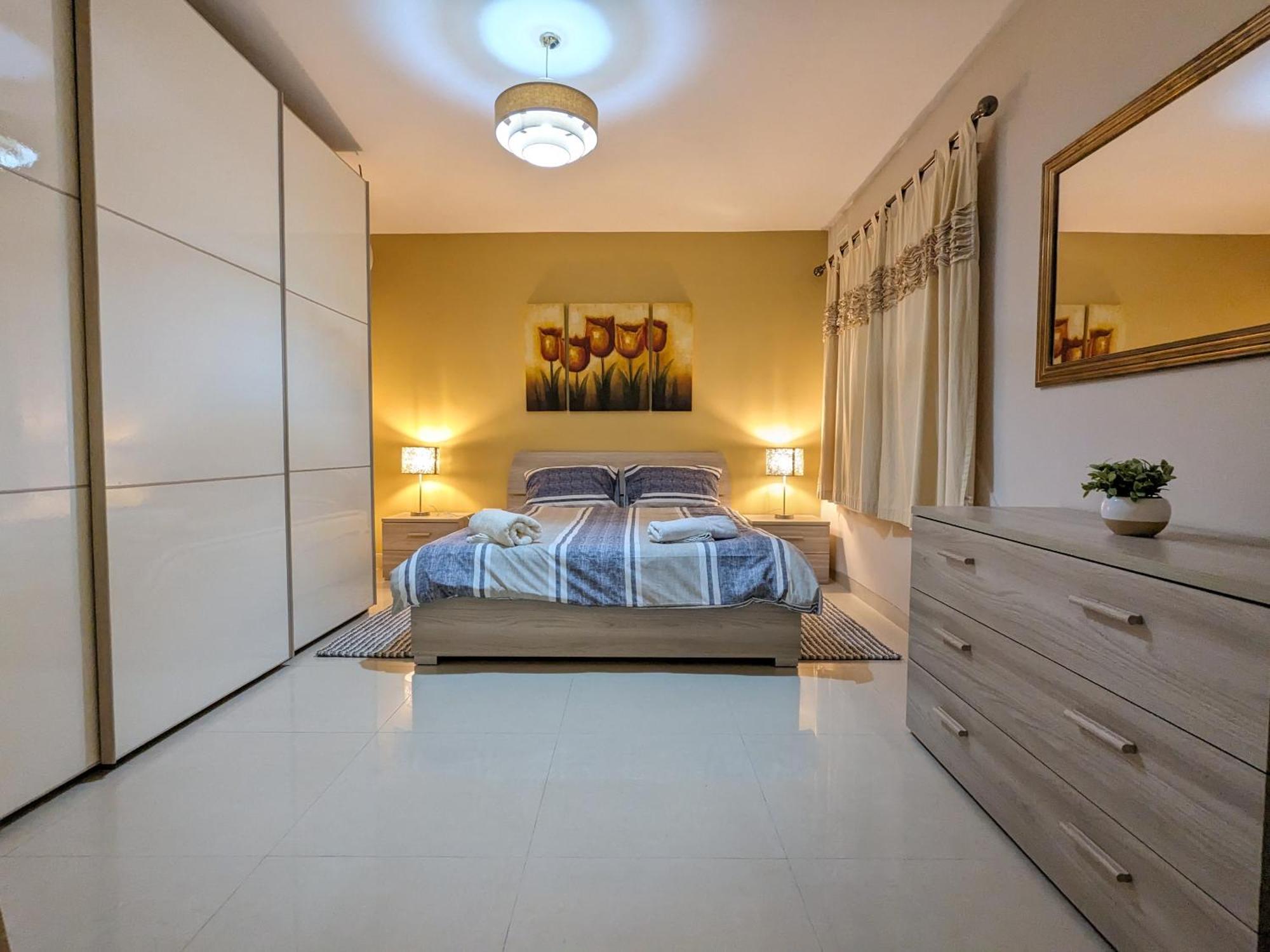 Sweetholidays Malta Sliema Exterior foto